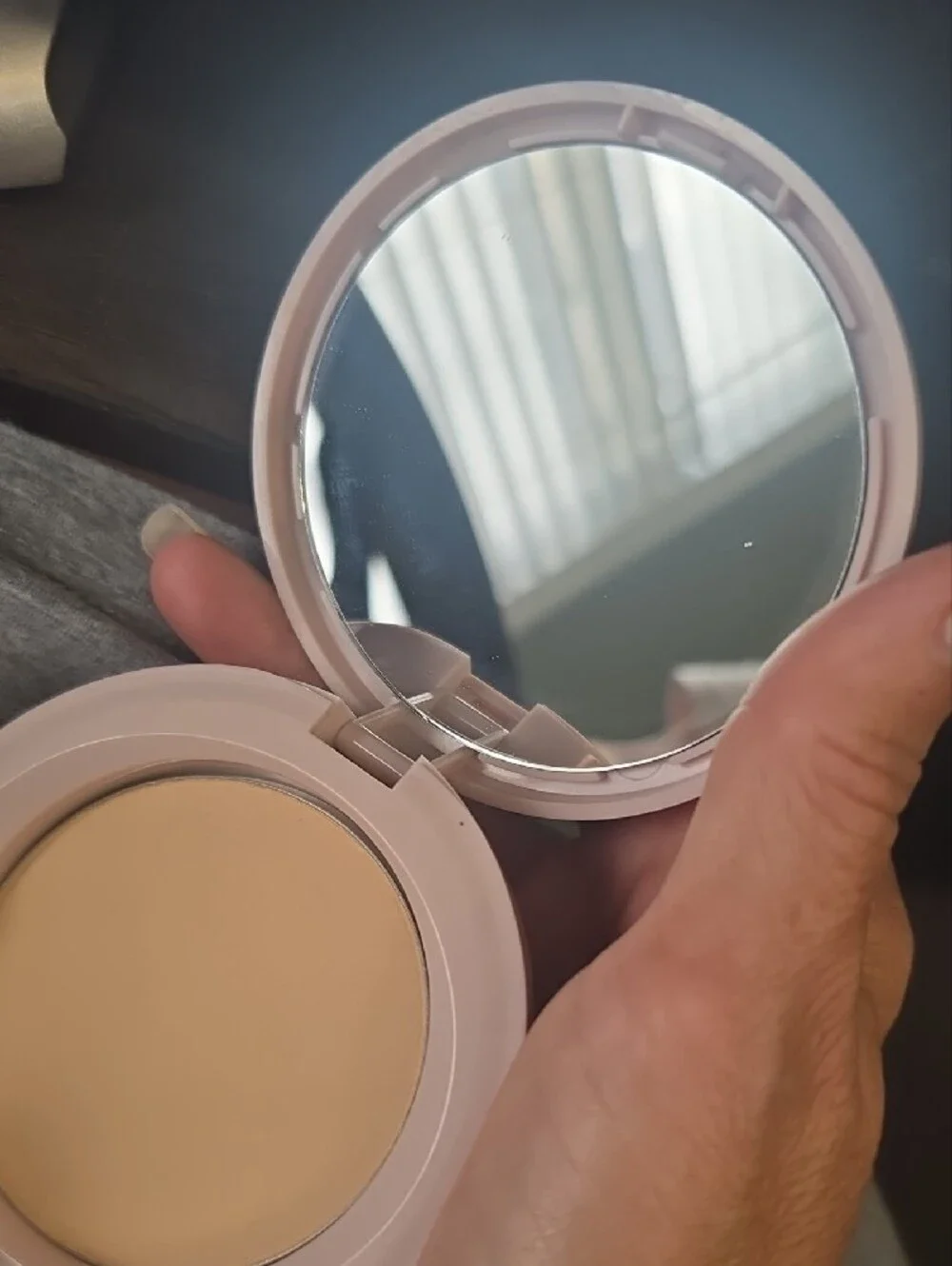 Doll 10 T.C.E. Super Coverage Serum Powder Compact In Light
